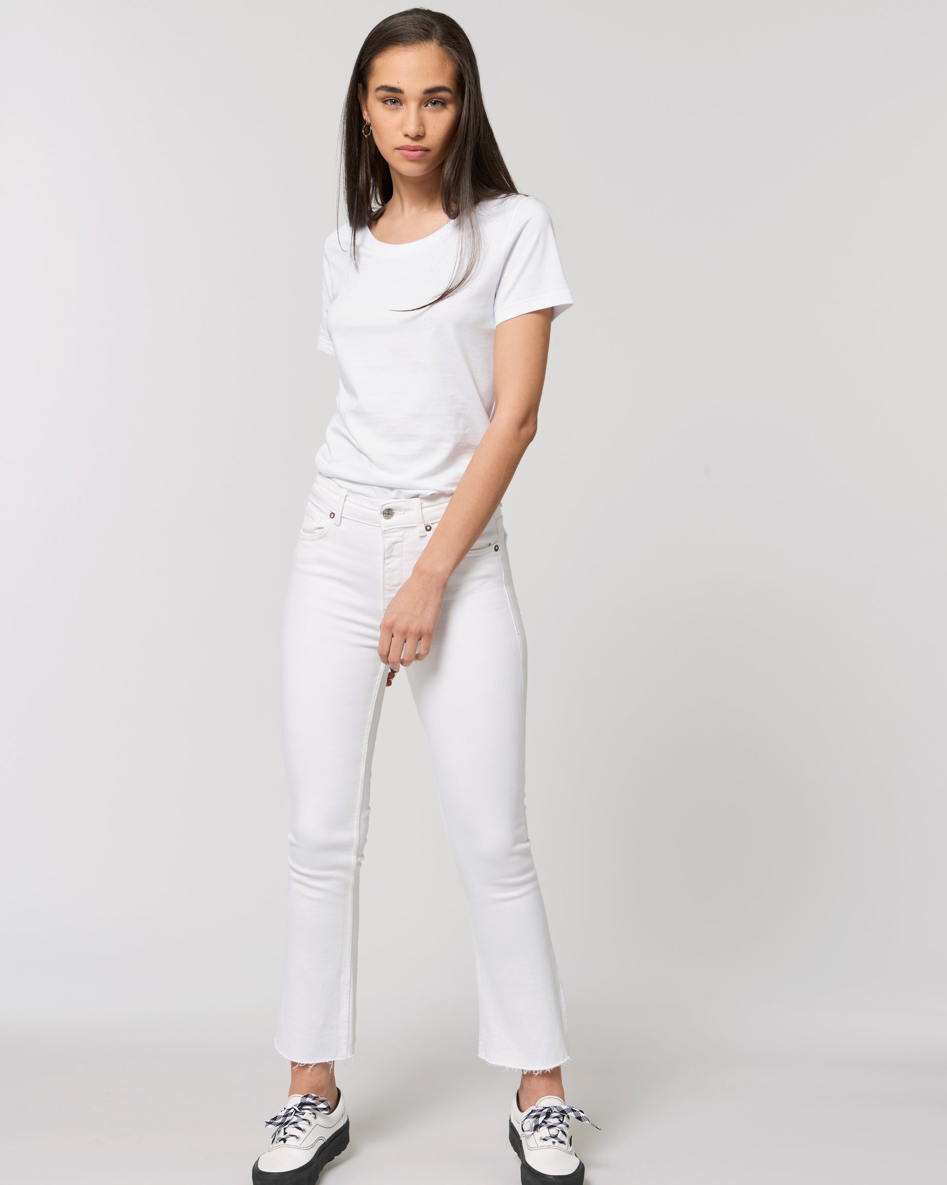 Custom fitted tee women with round neck - Stella Expresser