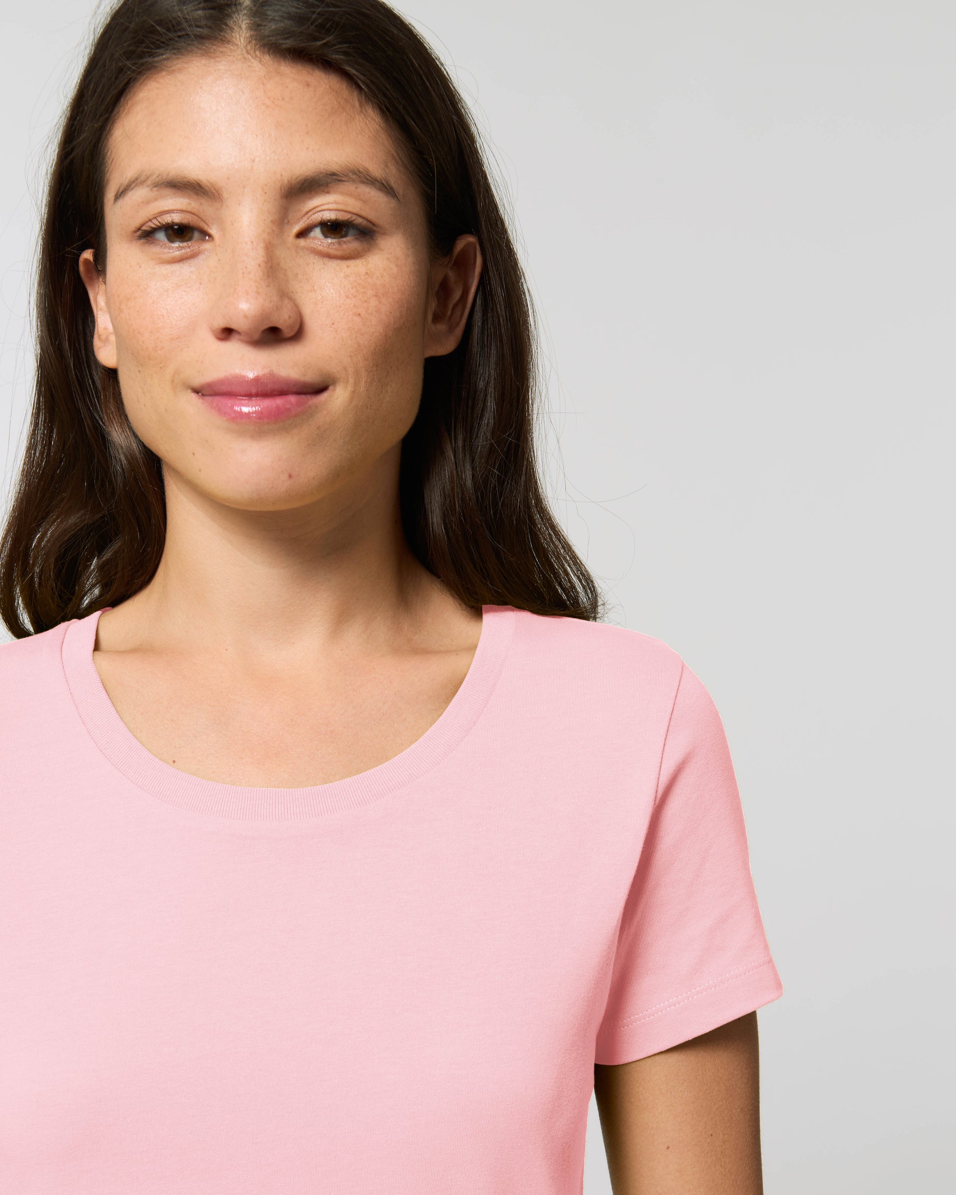 Custom fitted tee women with round neck - Stella Expresser