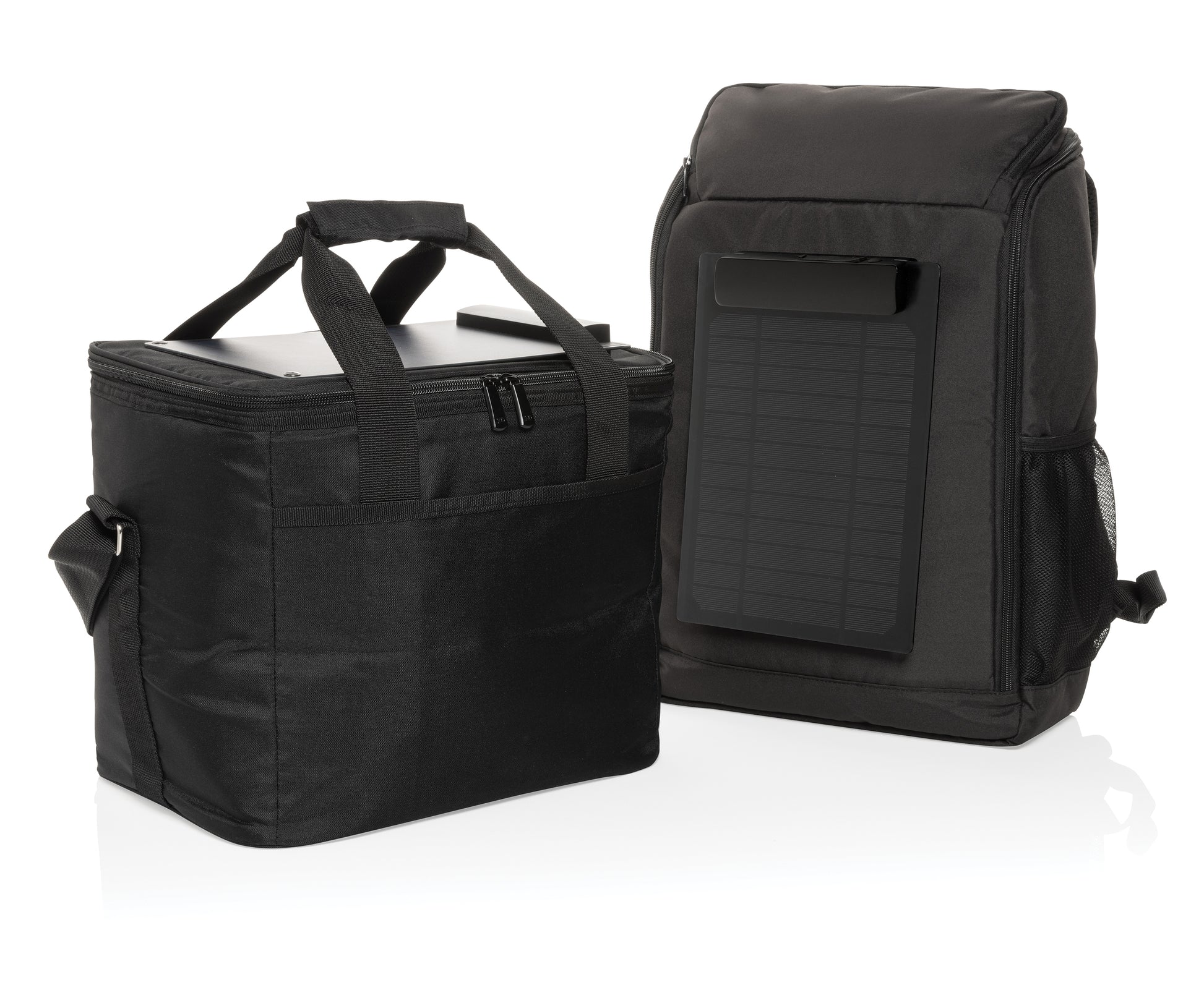 AWARE™ RPET Deluxe cooler bag with 5W solar panel - 21 Liter