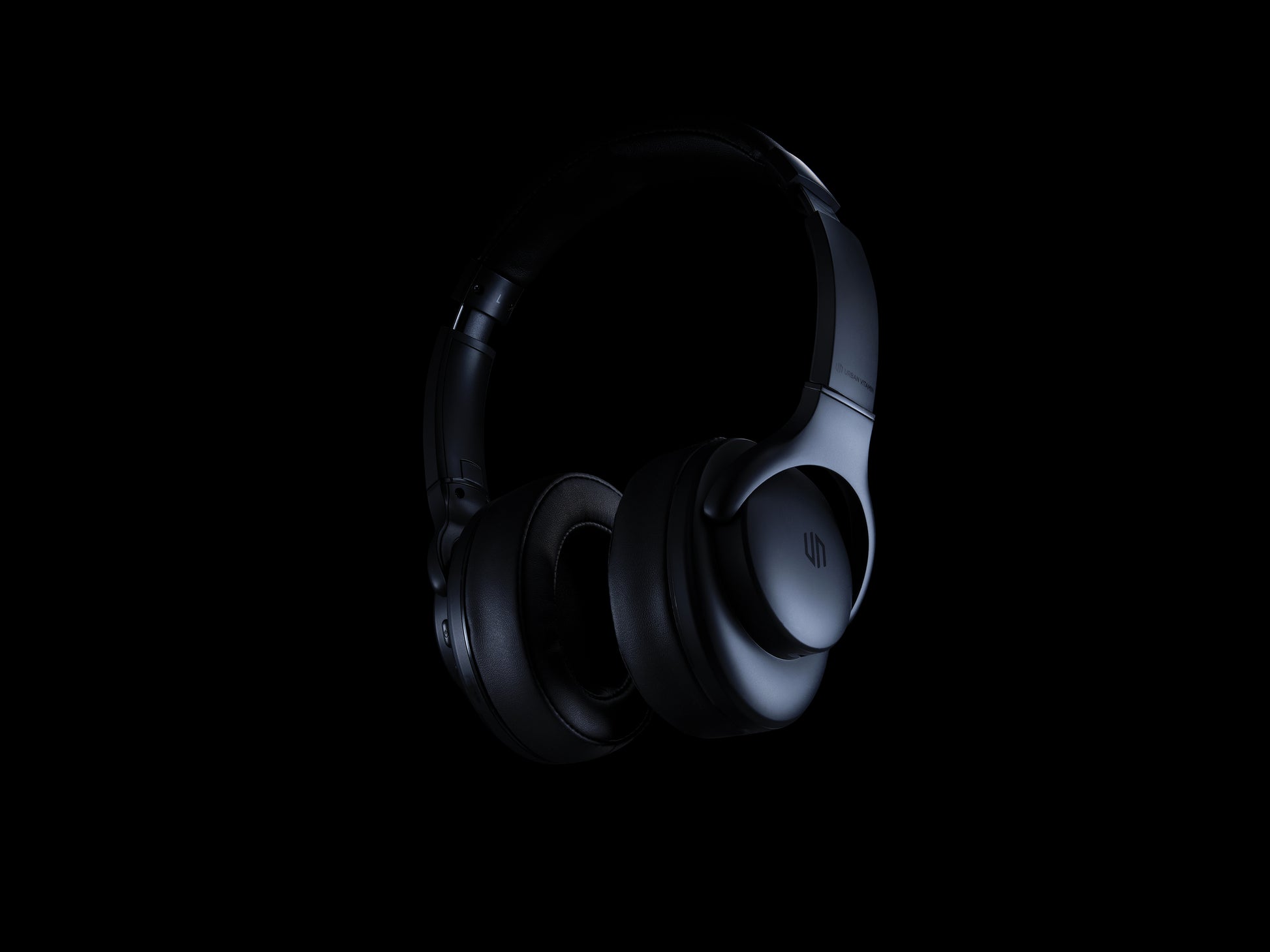 Urban Vitamin Fresno wireless headphone